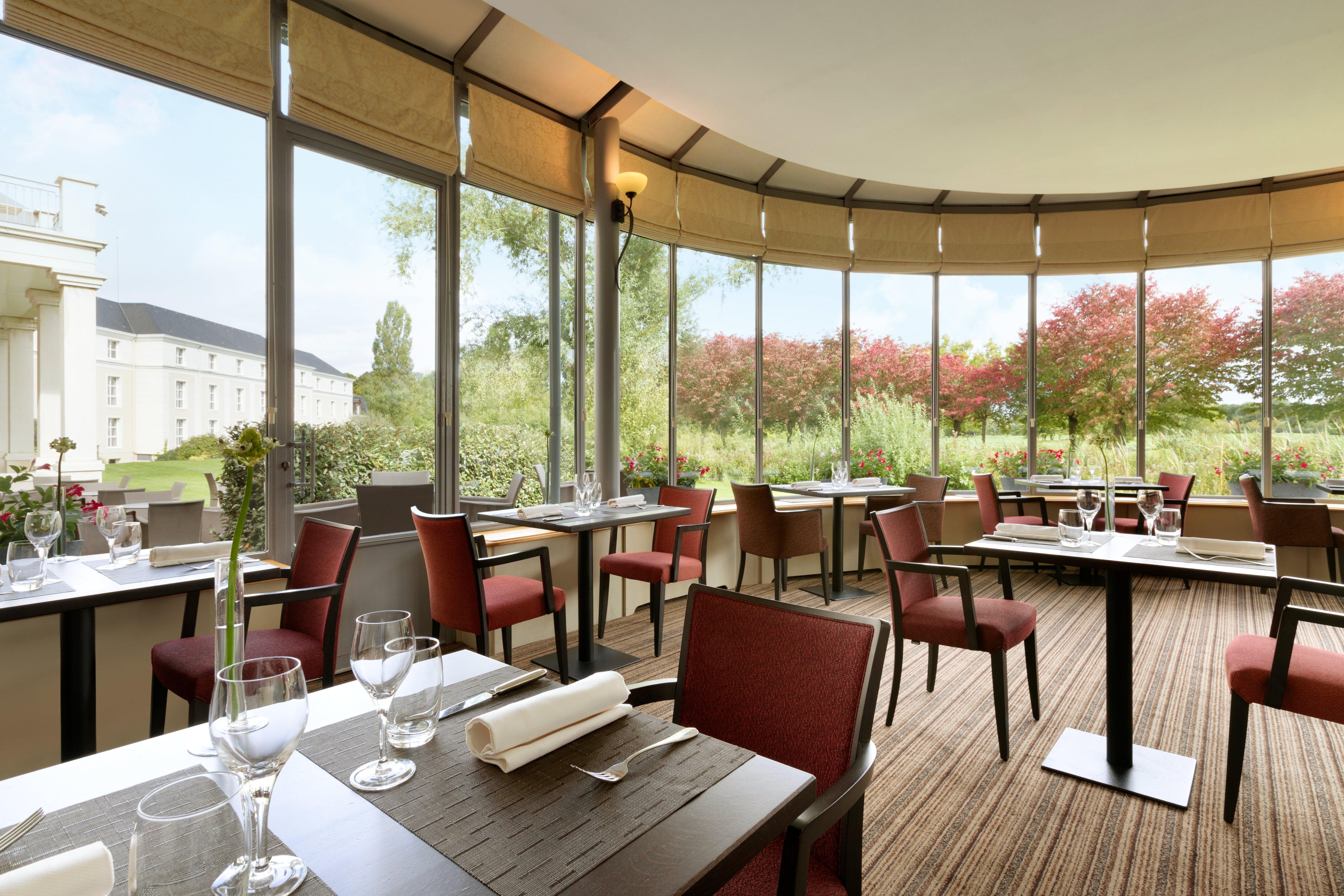 Mercure & Conventions (adults Only) Hotel Chantilly